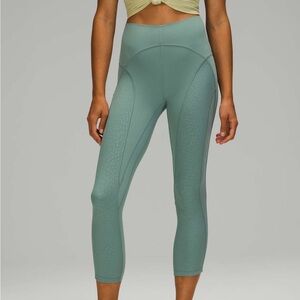 Lululemon Nulu & Mesh Yoga Crop